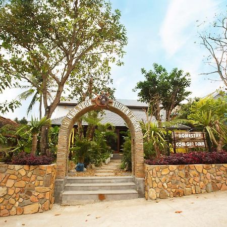 Nha Vuon Thuyen Truong Apartment Dong Hoi Exterior foto